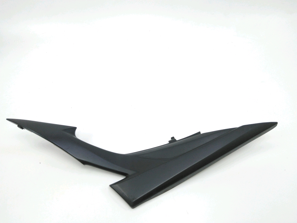 CACHE LATERAL GAUCHE