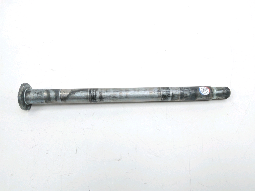 AXE DE ROUE ARRIERE