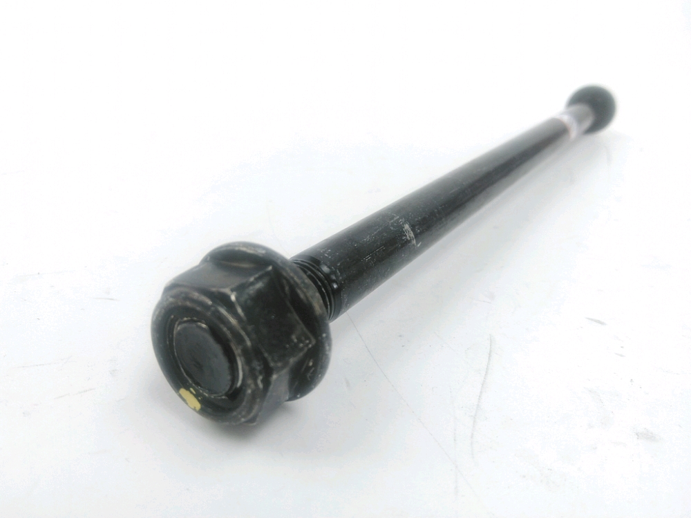 Axe de roue avant
