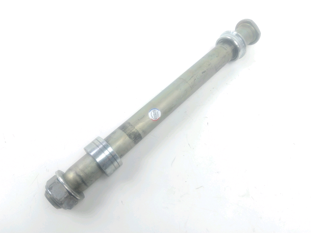 AXE DE ROUE ARRIERE