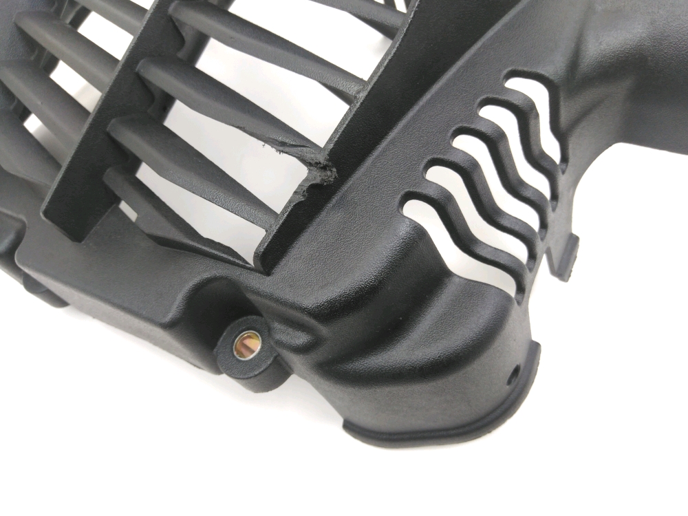 GRILLE DE RADIATEUR