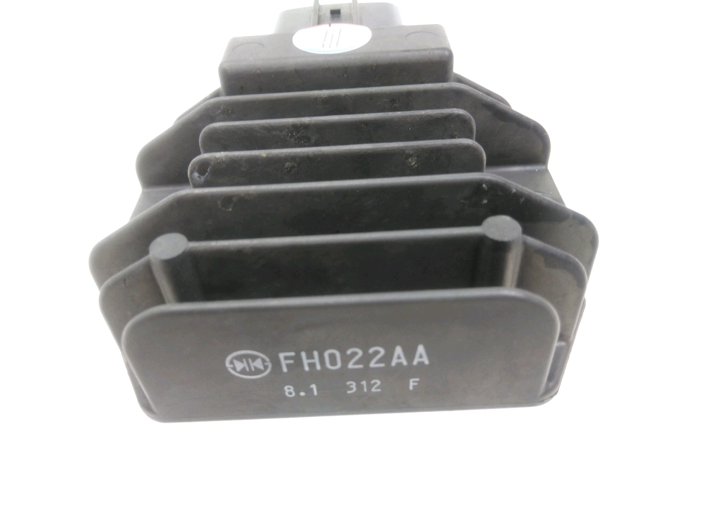 REGULATEUR DE TENSION