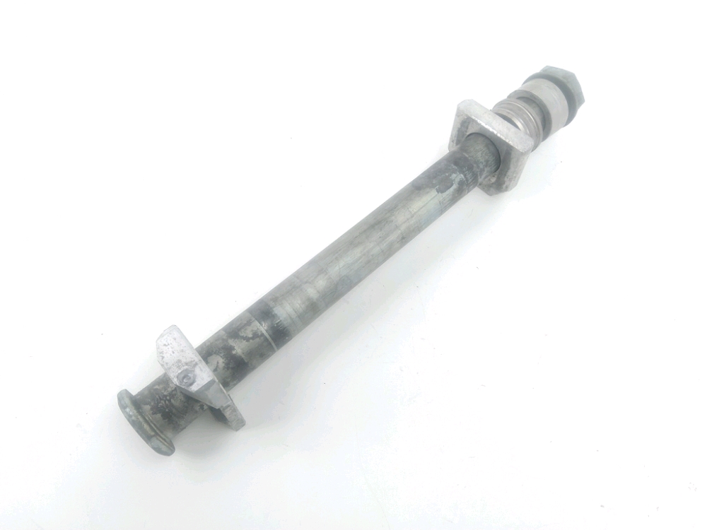 AXE DE ROUE ARRIERE
