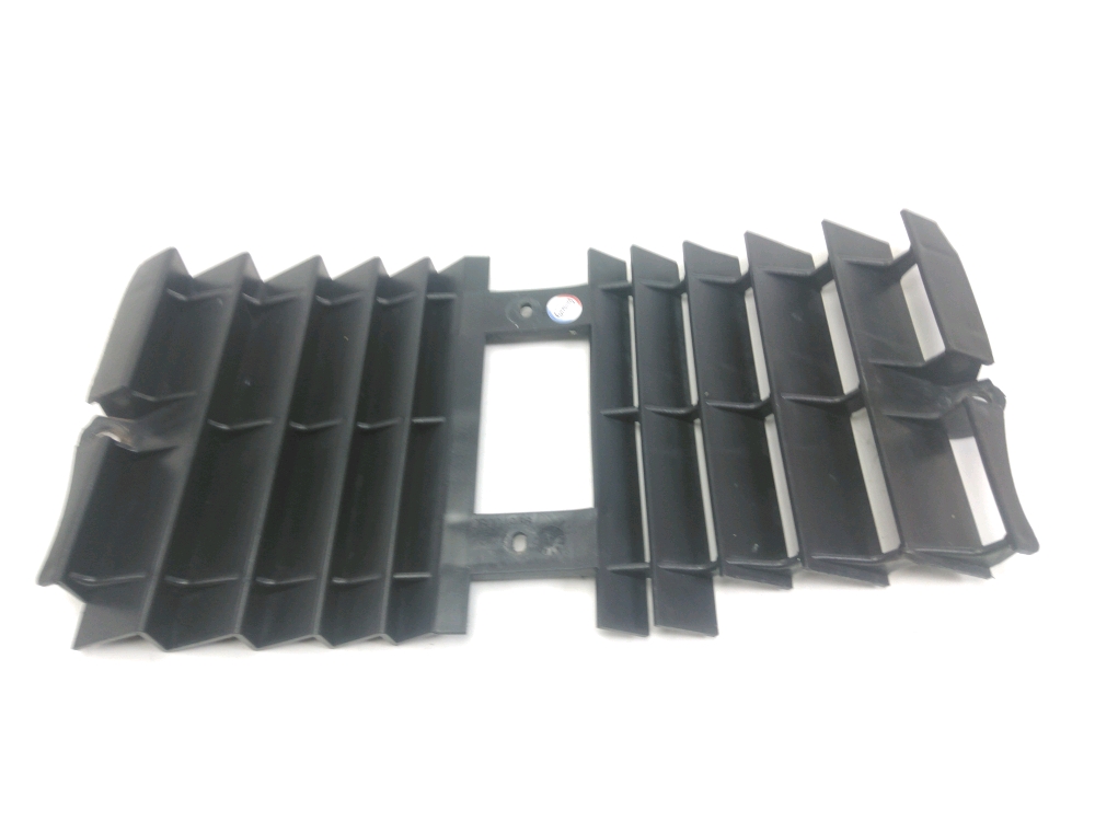 GRILLE DE RADIATEUR