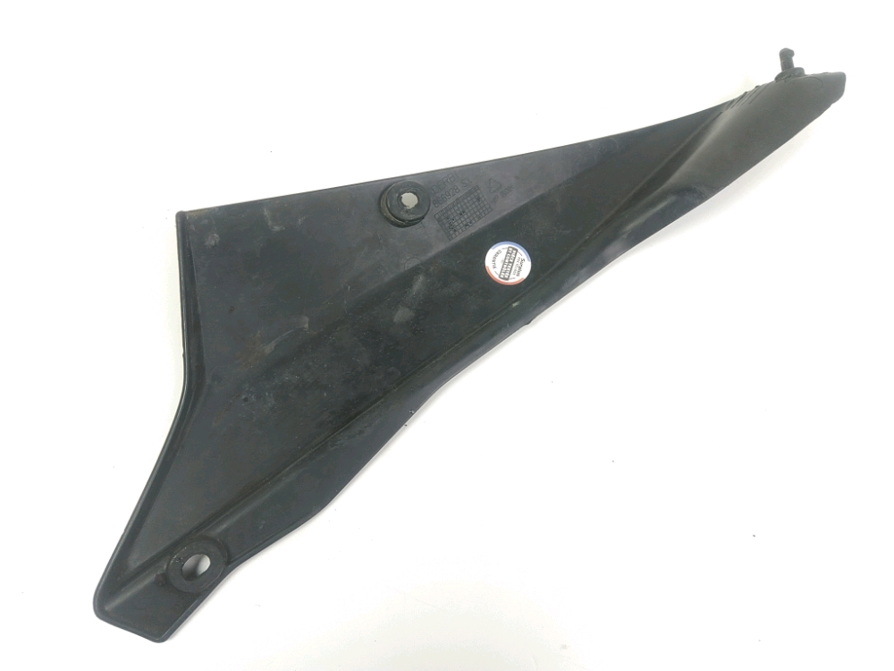 CACHE LATERAL GAUCHE