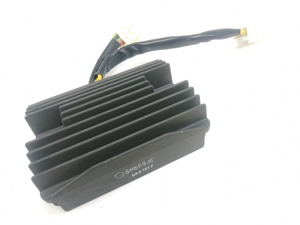 REGULATEUR DE TENSION