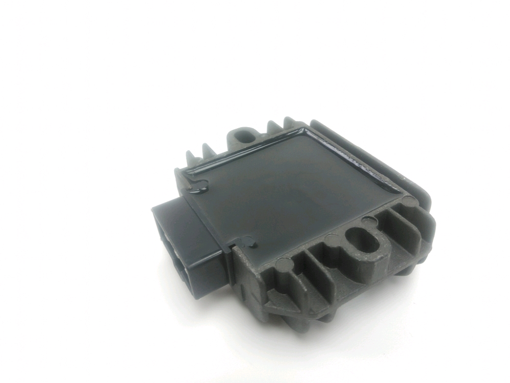 REGULATEUR DE TENSION