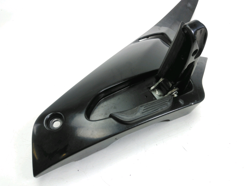 PLATINE ET REPOSE PIEDS ARRIERE DROIT