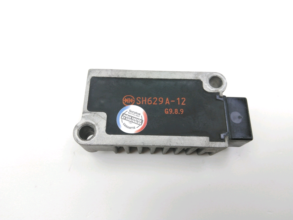 REGULATEUR DE TENSION