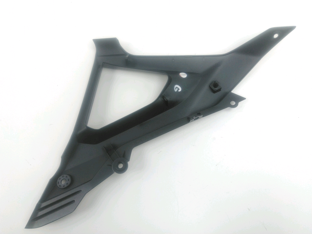 CACHE LATERAL GAUCHE