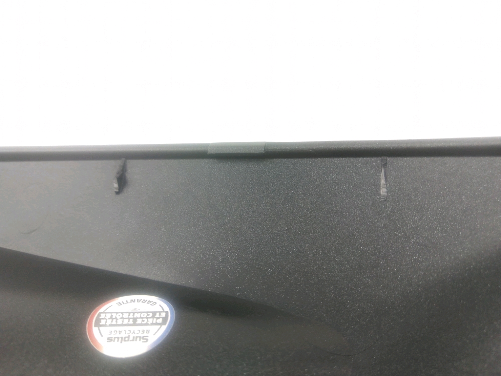 CACHE LATERAL GAUCHE