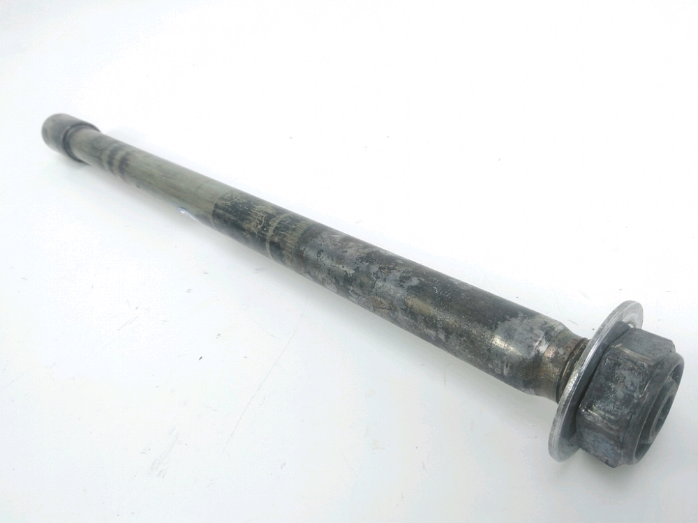 AXE DE ROUE ARRIERE