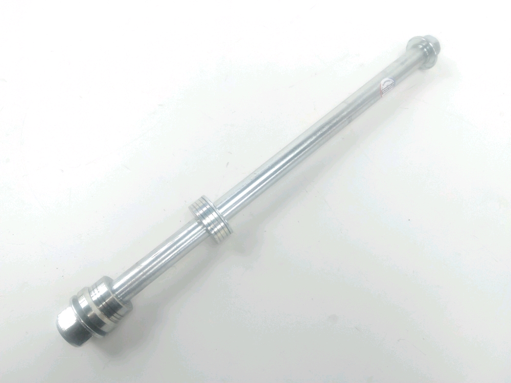 AXE DE ROUE ARRIERE