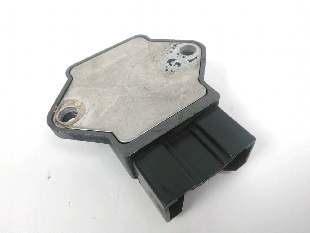 REGULATEUR DE TENSION