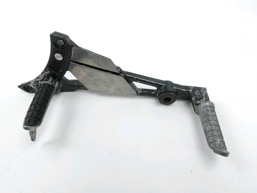 Platine avant gauche complete