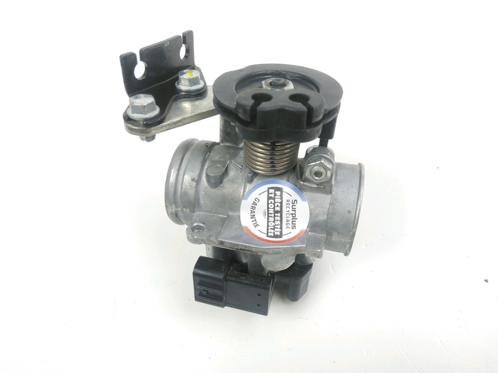 Corps d'injection droit