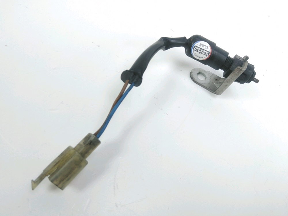 CONTACTEUR DE STOP AR