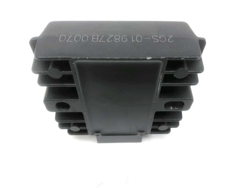 REGULATEUR DE TENSION
