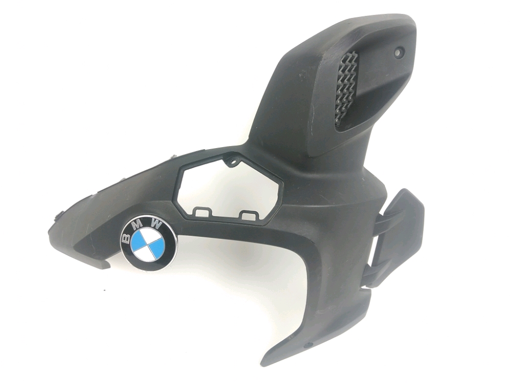 Cache lateral gauche