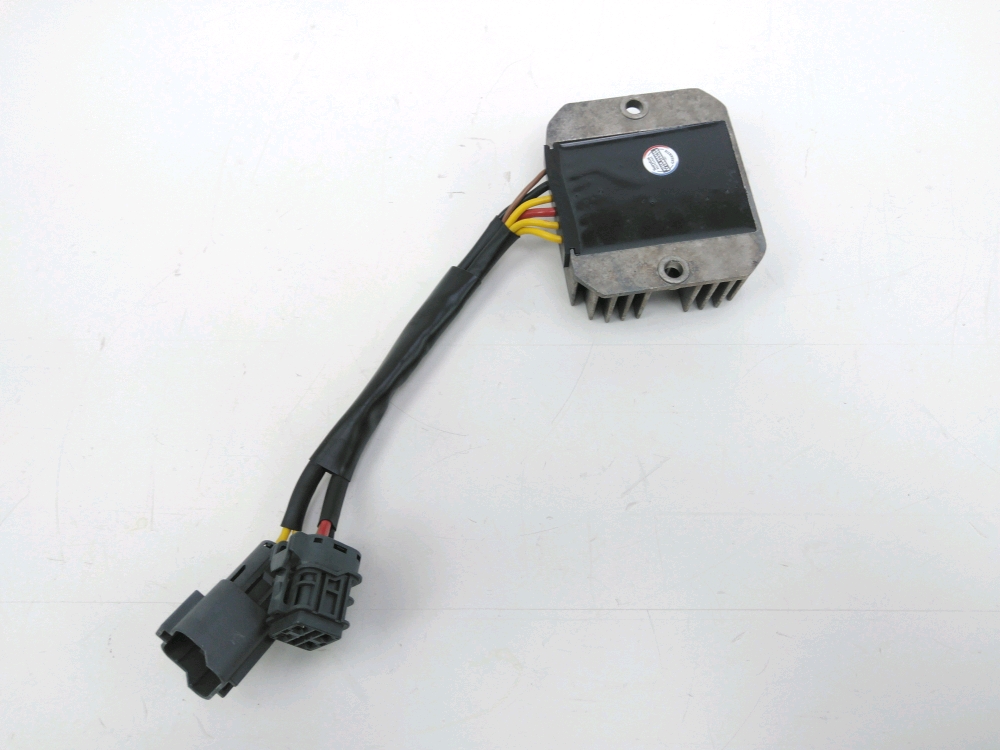 REGULATEUR DE TENSION