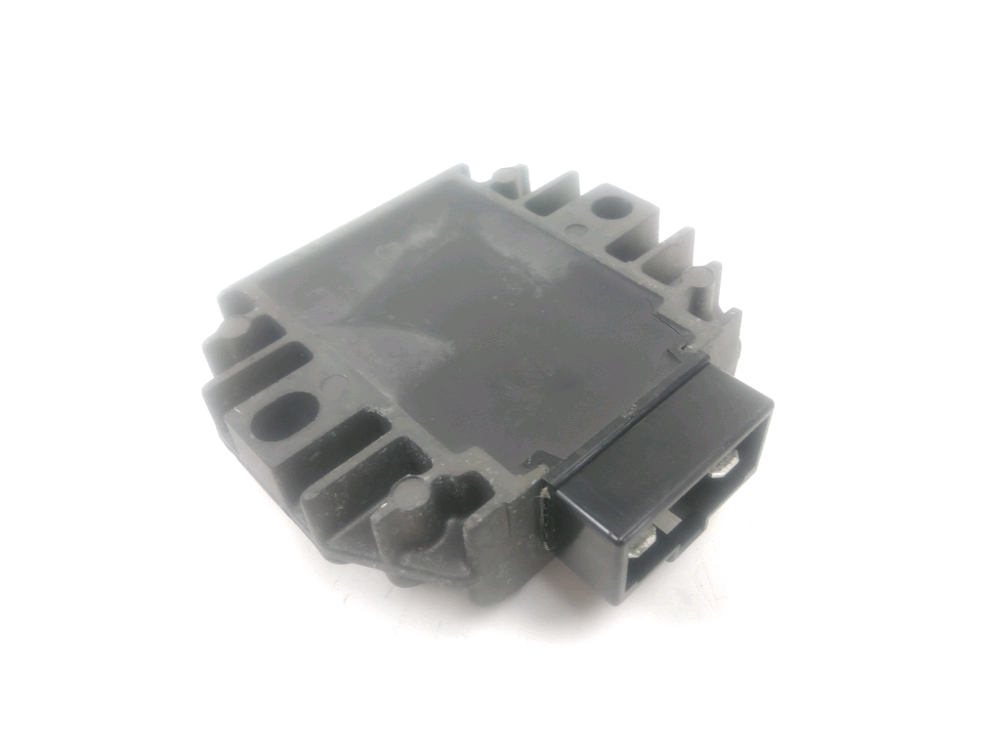 REGULATEUR DE TENSION