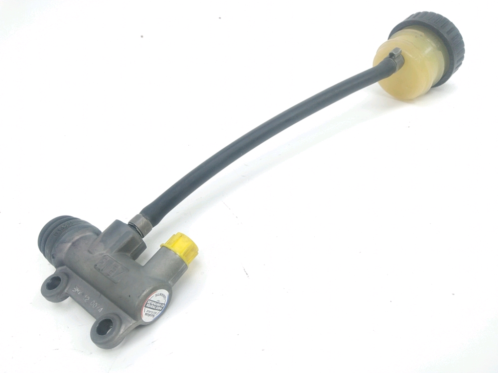 Maitre cylindre frein ar complet