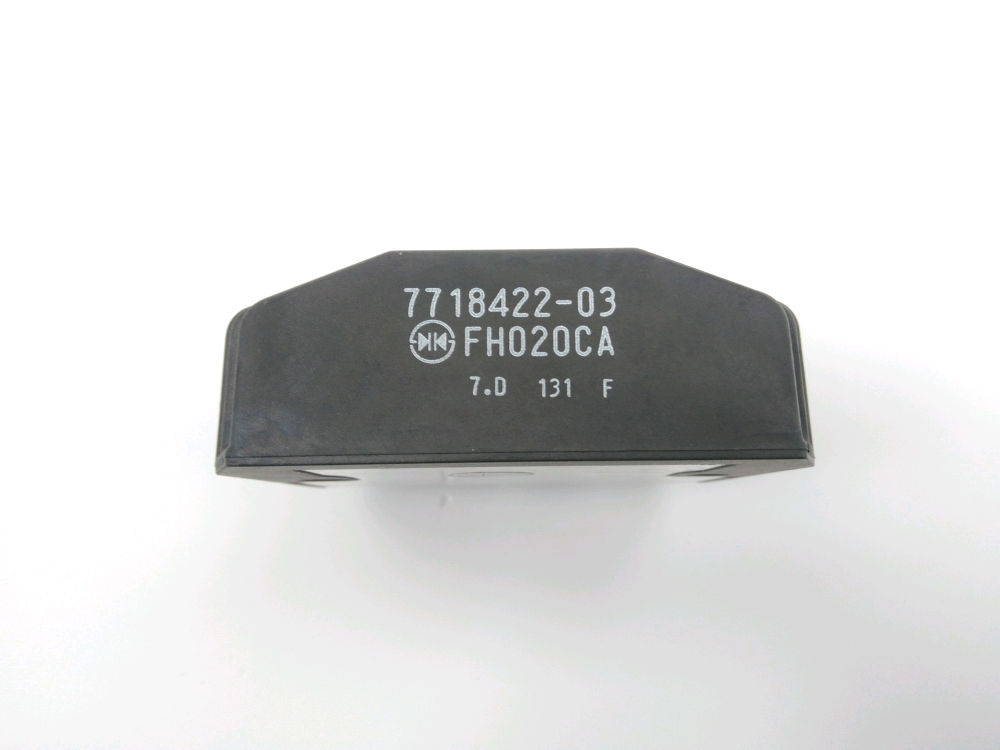 REGULATEUR DE TENSION