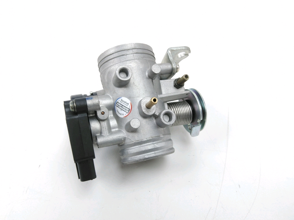 Corps d'injection droit