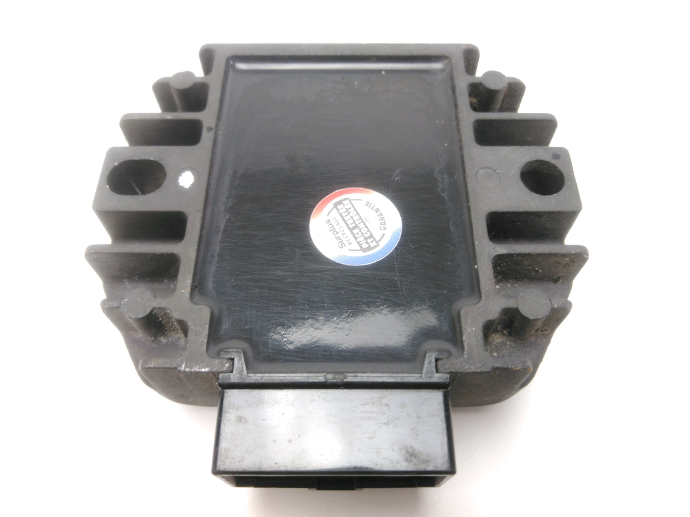 REGULATEUR DE TENSION