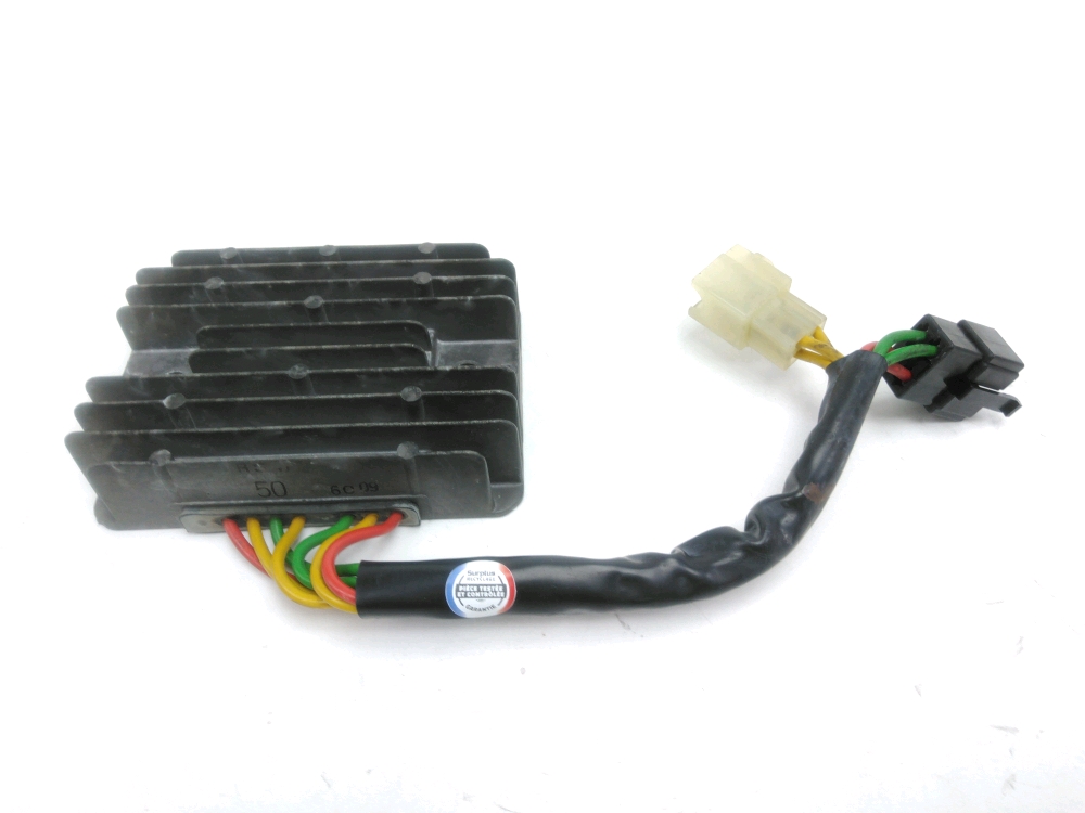 REGULATEUR DE TENSION