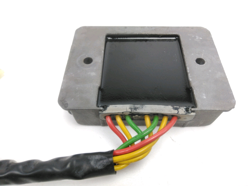 REGULATEUR DE TENSION