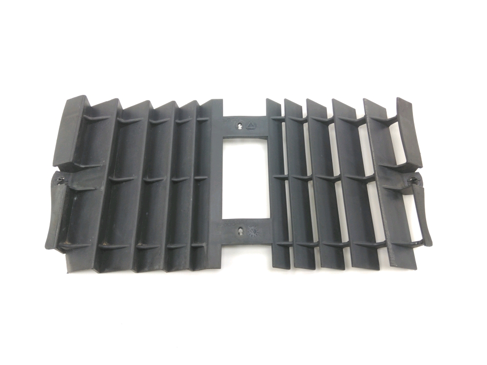 GRILLE DE RADIATEUR