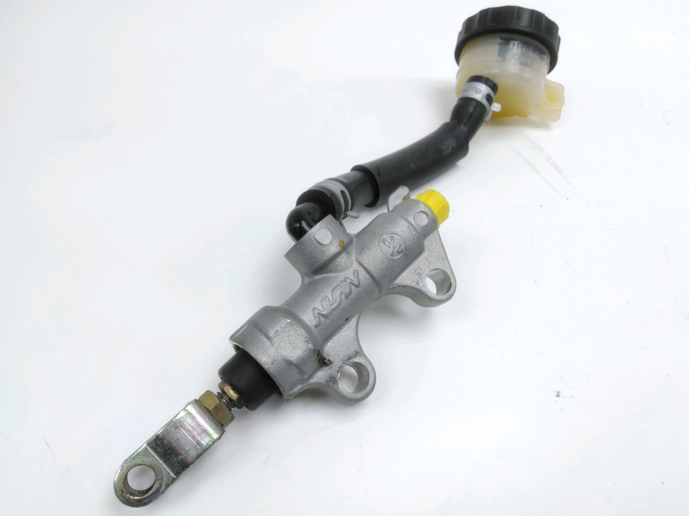 Maitre cylindre frein ar complet