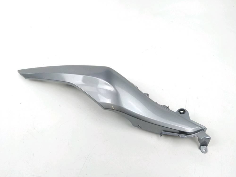 CARENAGE ARRIERE DROIT