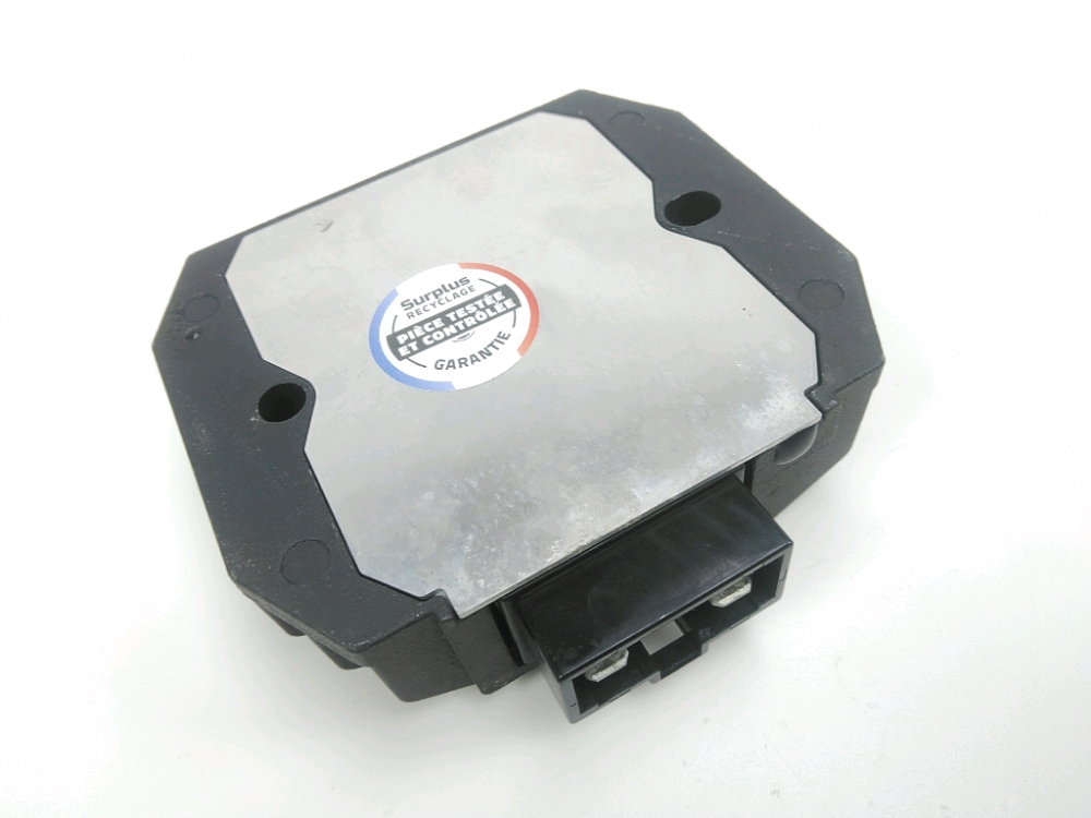 REGULATEUR DE TENSION