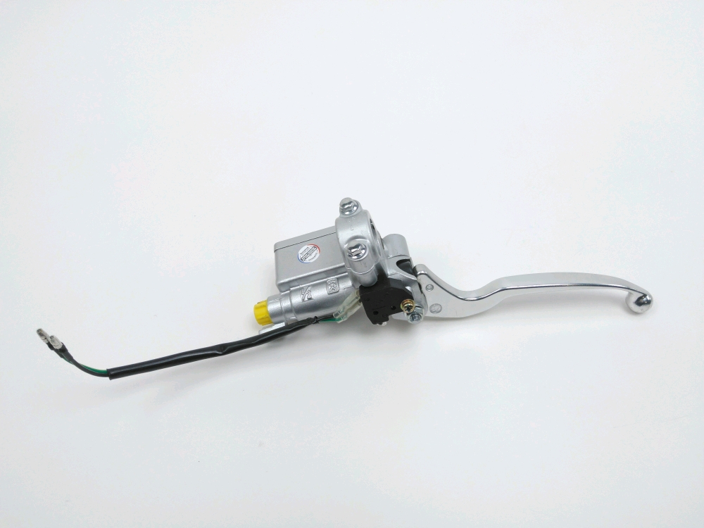 MAITRE CYLINDRE FREIN AV COMPLET