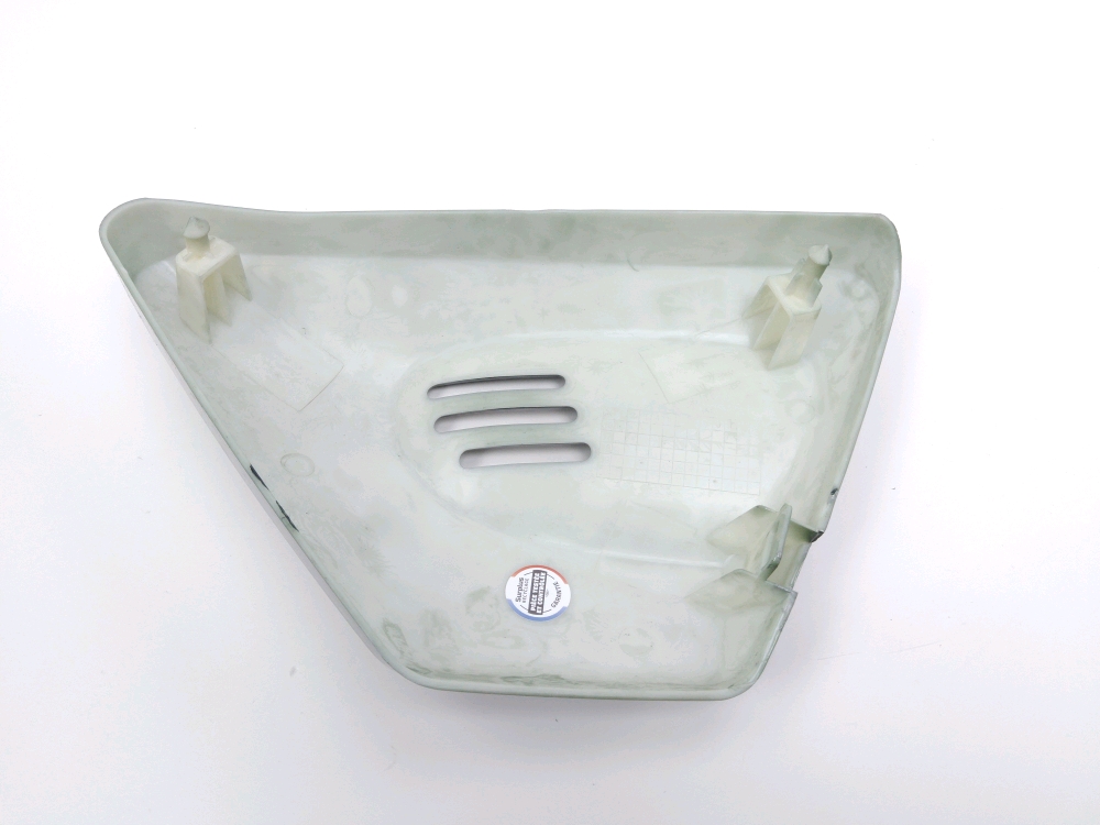 CACHE LATERAL GAUCHE