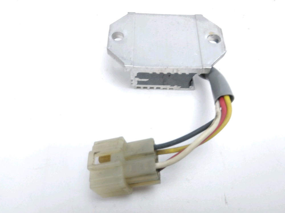 REGULATEUR DE TENSION
