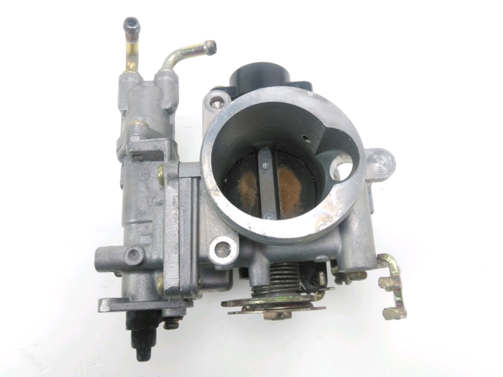 Corps d'injection droit