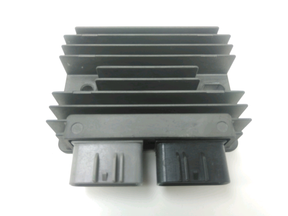 REGULATEUR DE TENSION