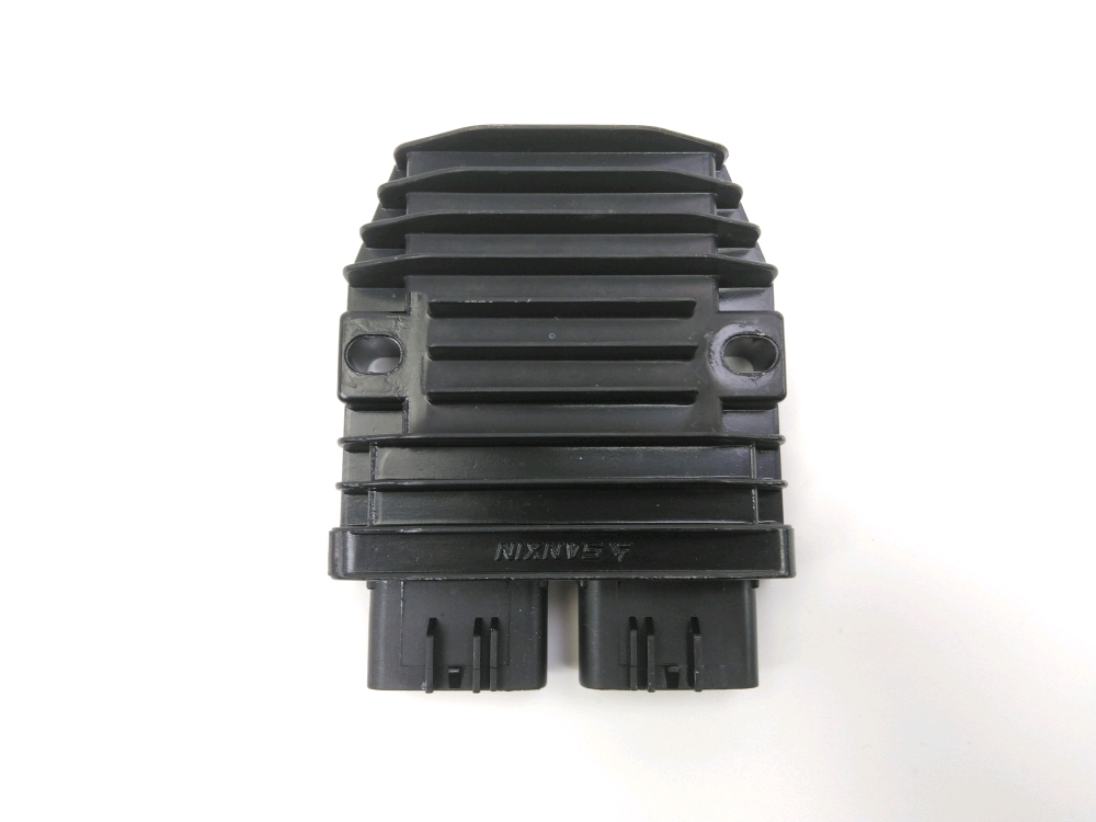 REGULATEUR DE TENSION