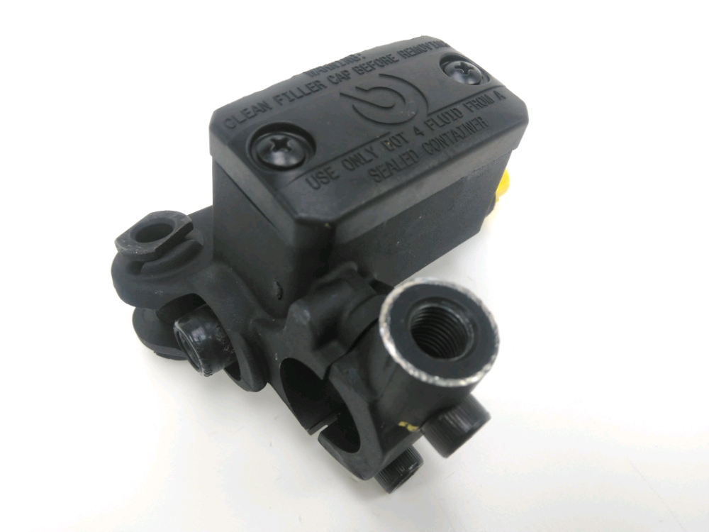 Maitre cylindre embrayage complet