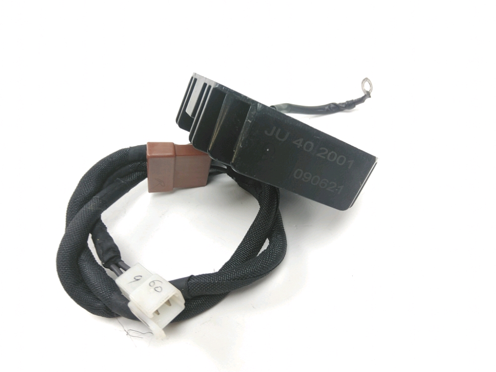 REGULATEUR DE TENSION