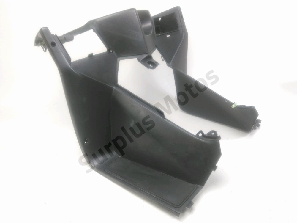 Tablier avant scooter