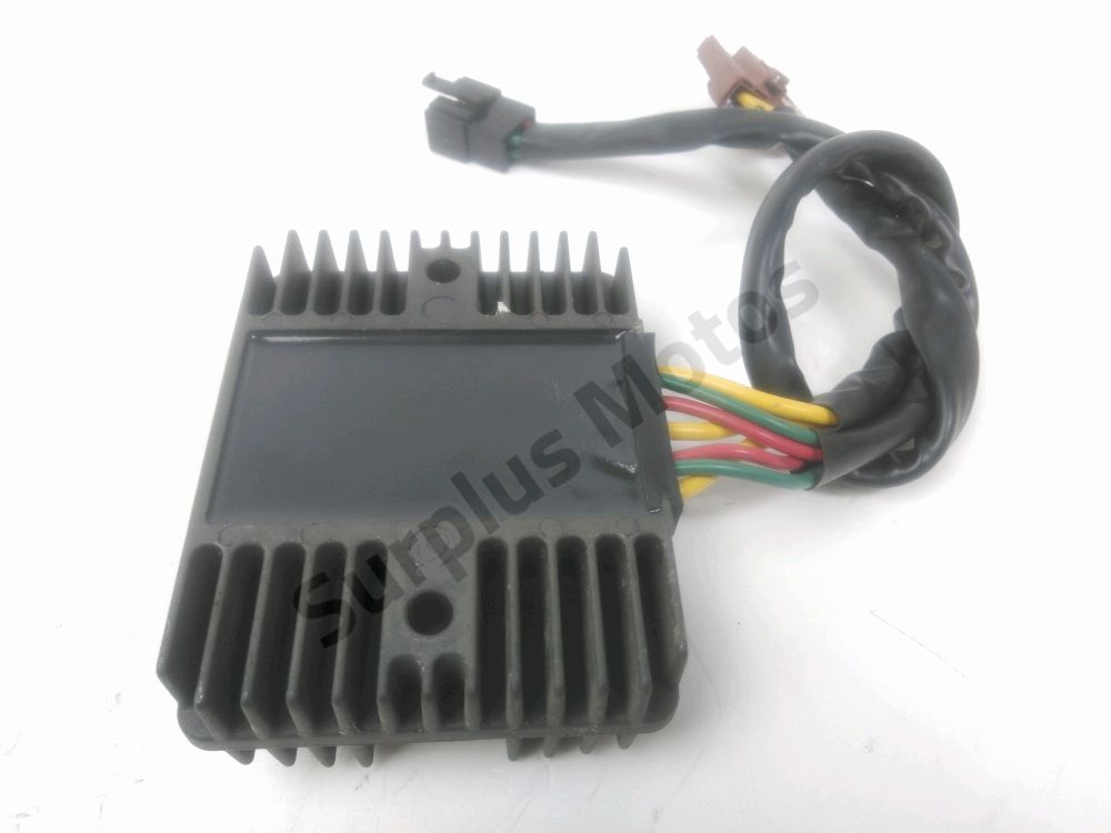 REGULATEUR DE TENSION
