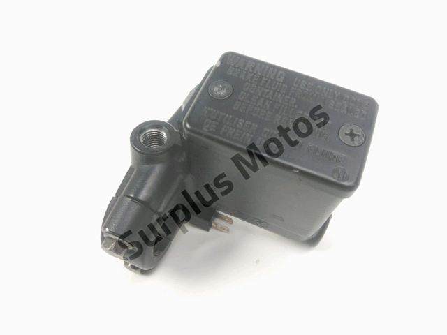 MAITRE CYLINDRE FREIN AR COMPLET