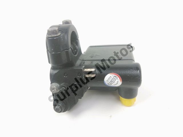 MAITRE CYLINDRE FREIN AR COMPLET