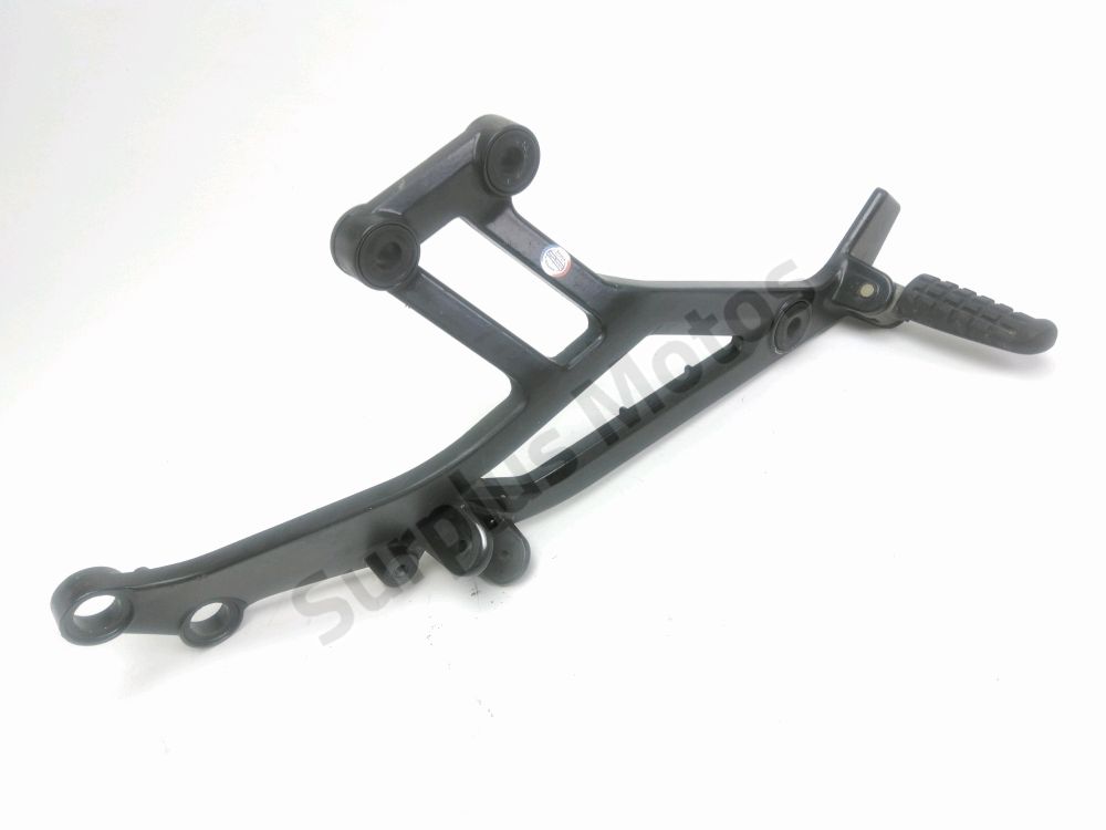 Platine et repose pieds arriere gauche