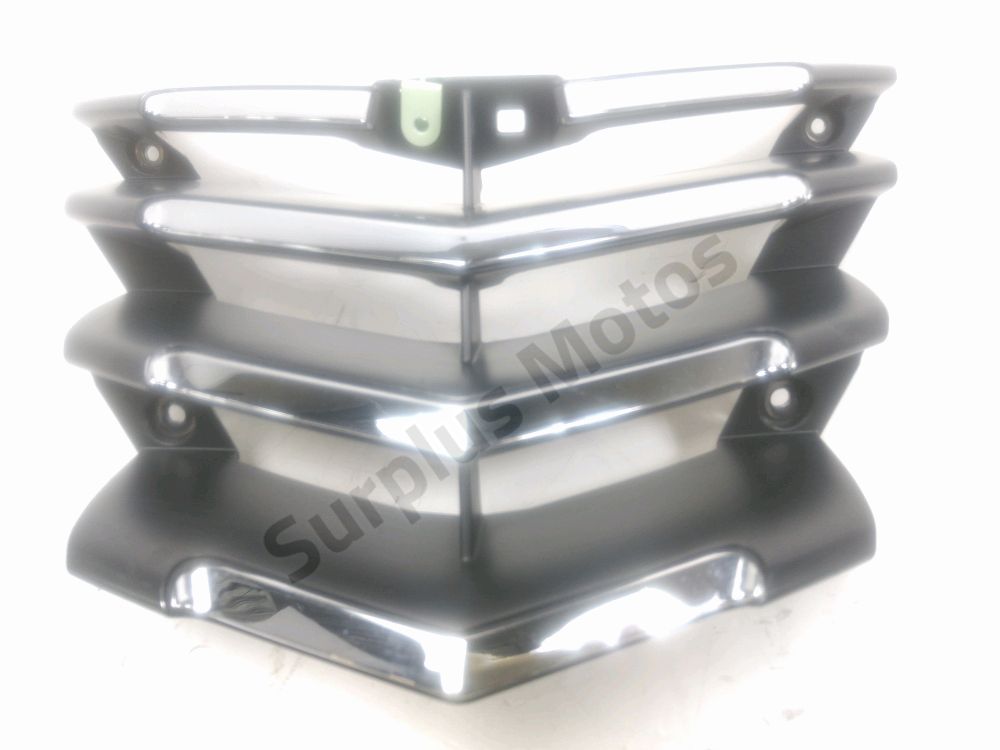 GRILLE DE RADIATEUR