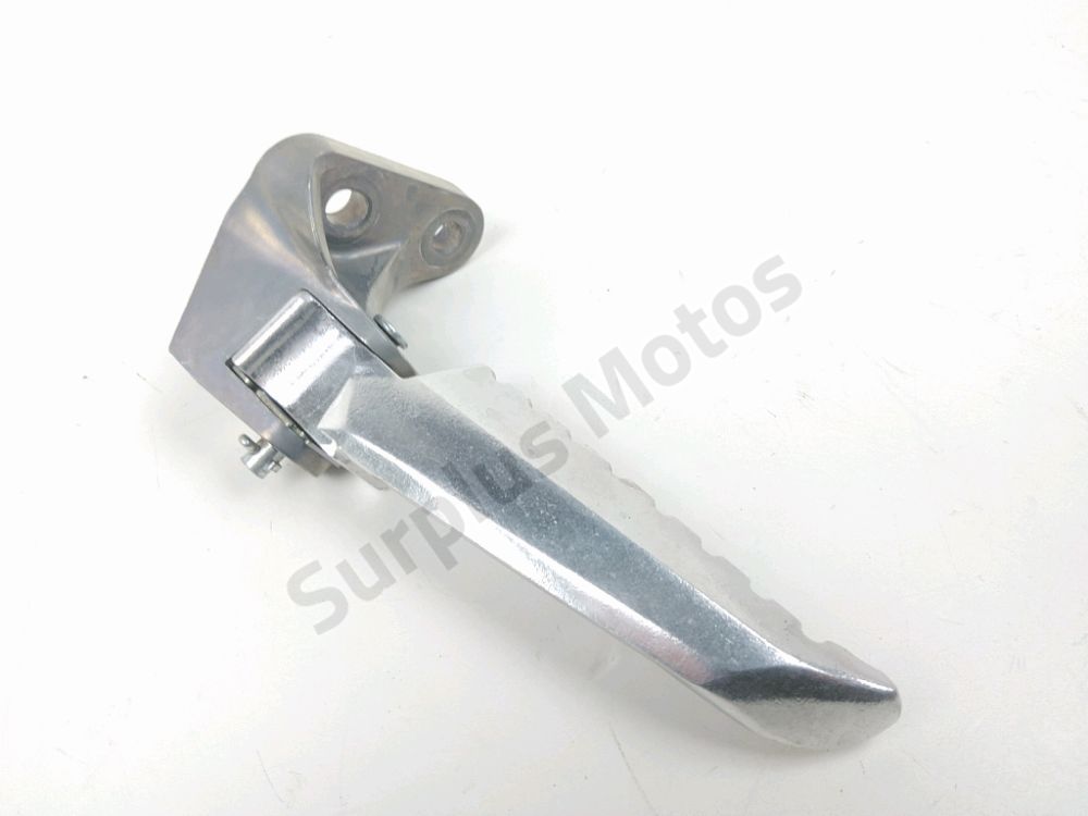 Platine et repose pieds arriere gauche